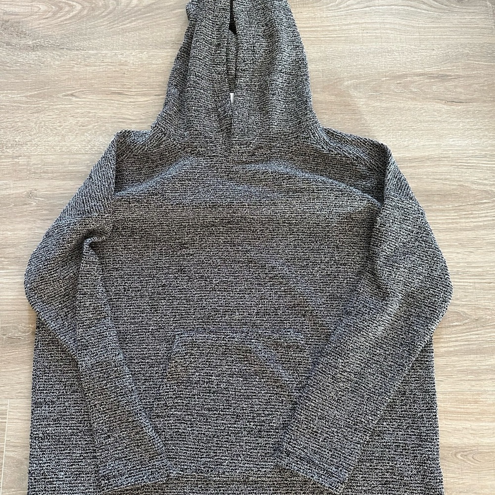 LOFT Lou & Grey hoodie size M. NWT